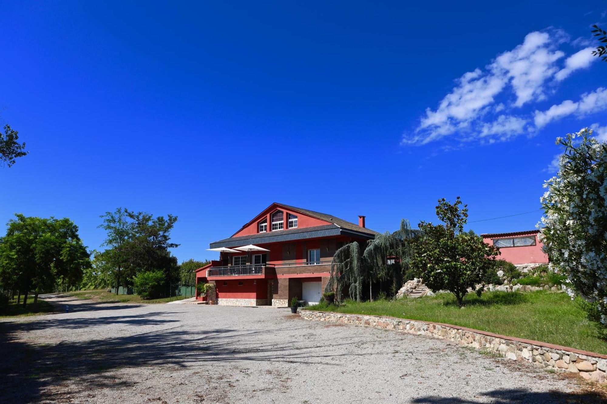 El Cedre Blau Vivienda Con Piscina En Granollersヴィラ エクステリア 写真