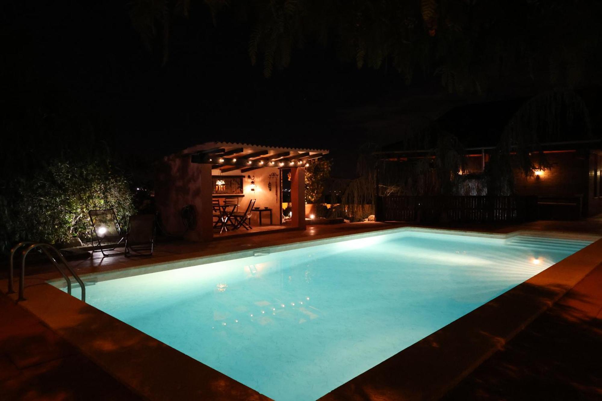 El Cedre Blau Vivienda Con Piscina En Granollersヴィラ エクステリア 写真
