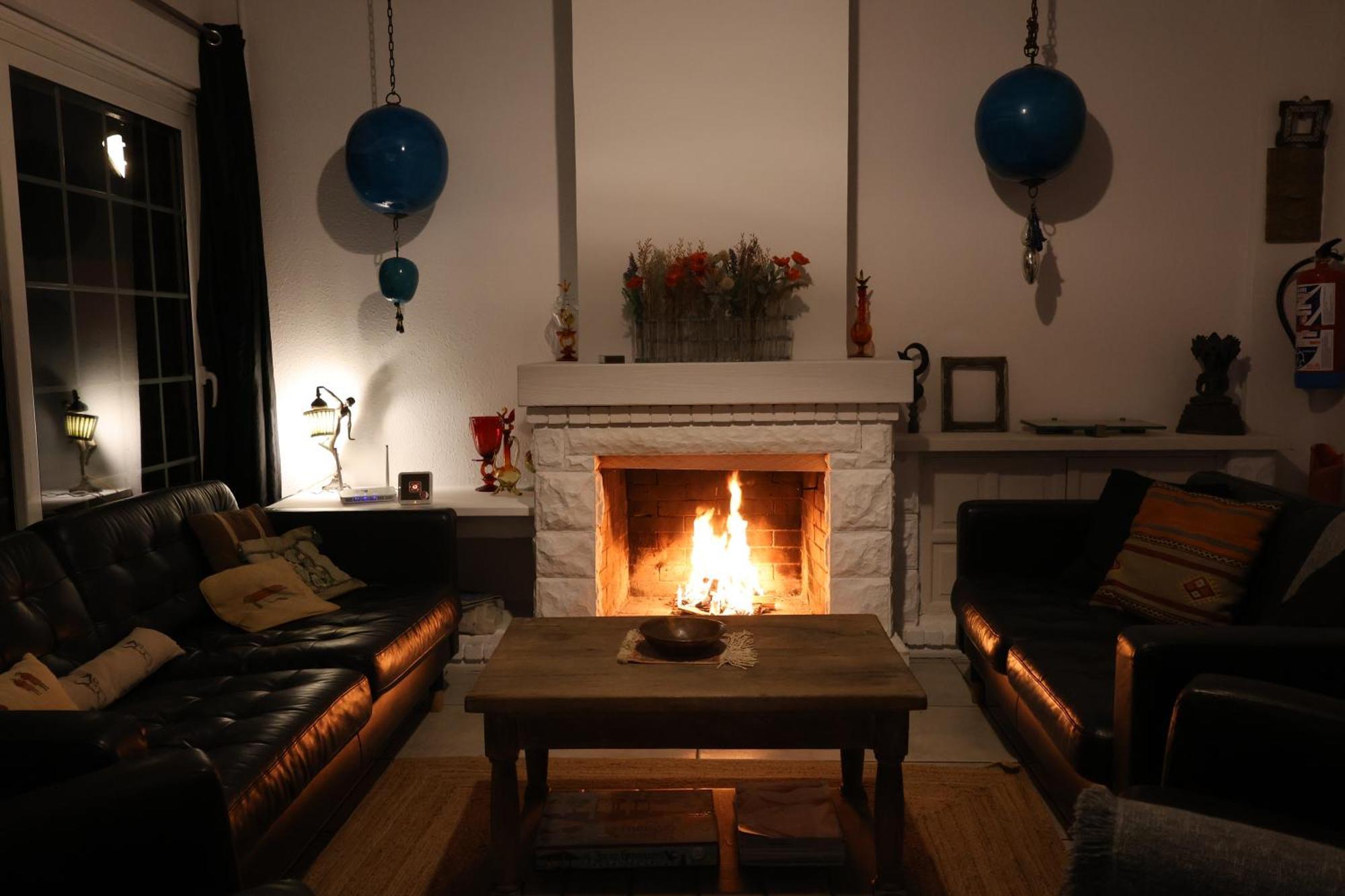El Cedre Blau Vivienda Con Piscina En Granollersヴィラ エクステリア 写真